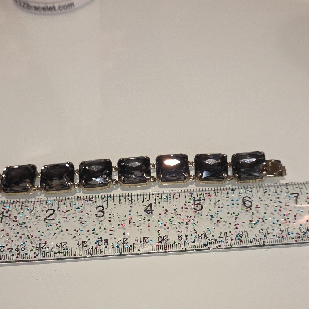 Elegant Black Crystal Statement Bracelet - Women Jewelry - Picture 3 of 8
